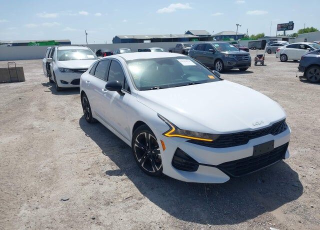 2022 KIA K5