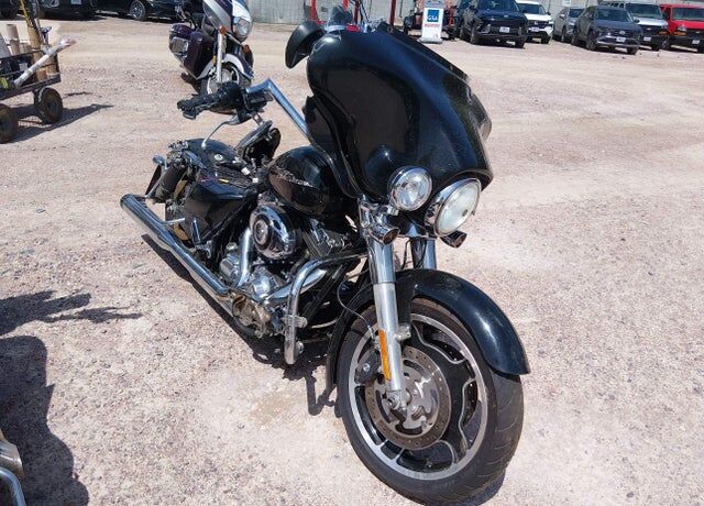 2009 HARLEY DAVIDSON Street Glide