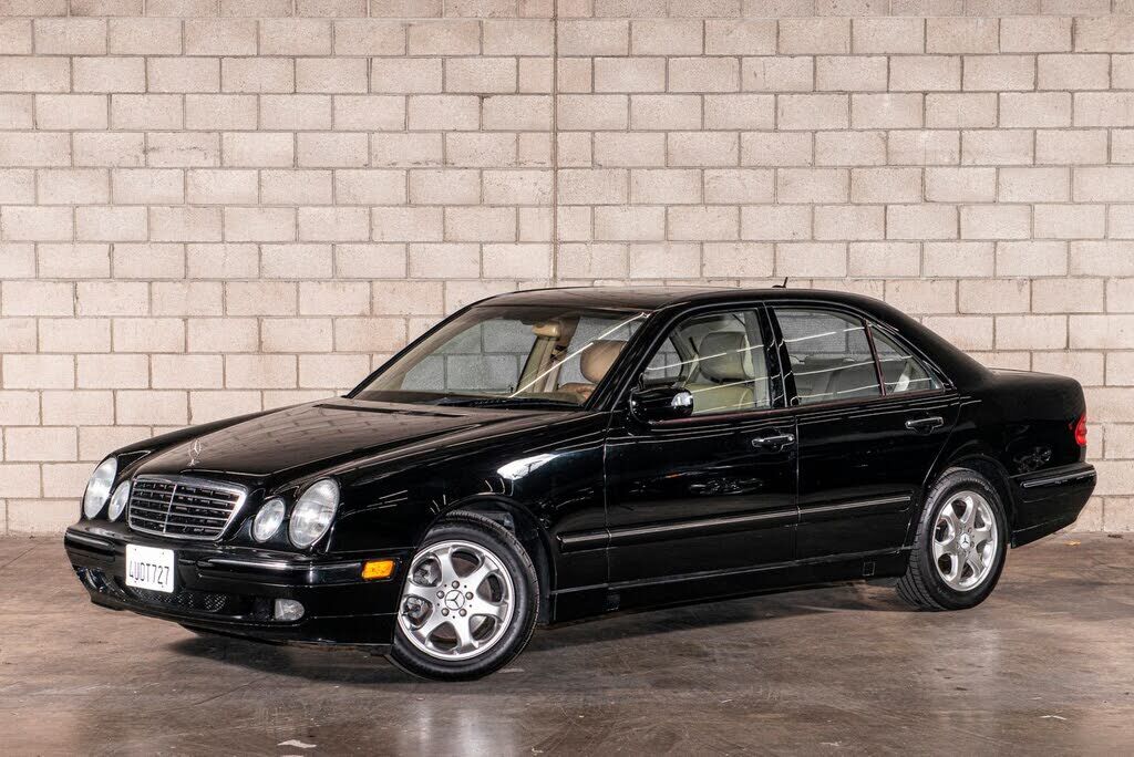 2002 MERCEDES-BENZ E-Class