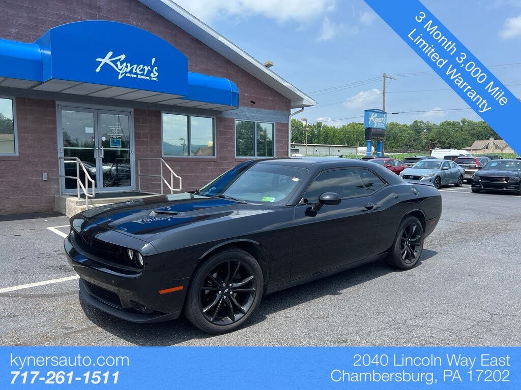 2017 DODGE Challenger
