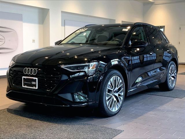 2024 Audi Q8