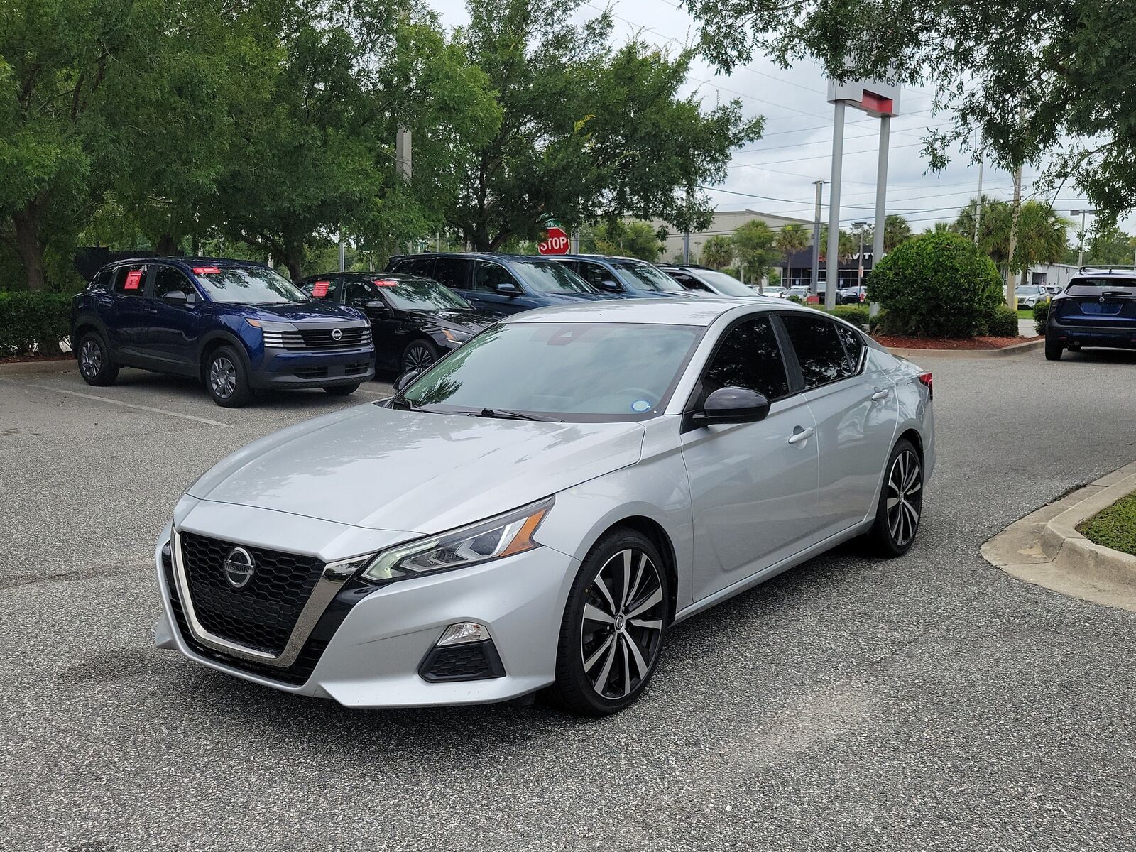 2022 NISSAN Altima