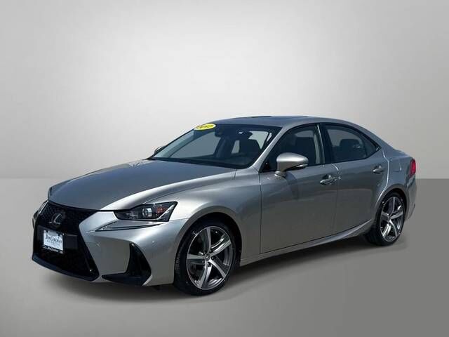2017 LEXUS IS