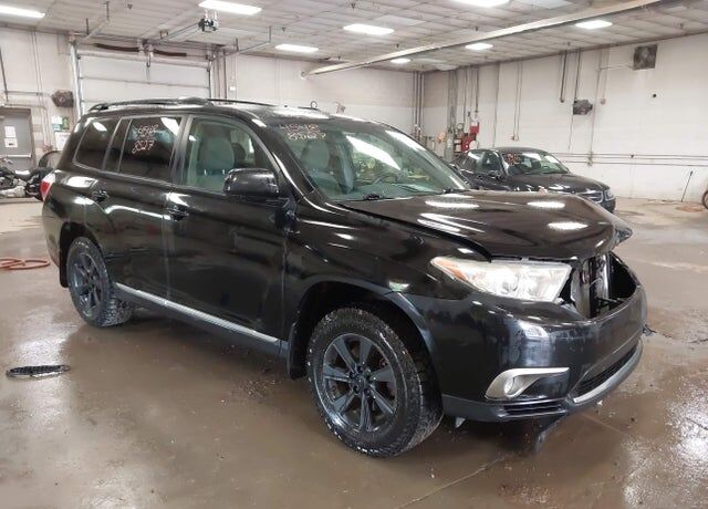 2013 TOYOTA Highlander