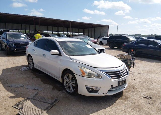 2013 NISSAN Altima