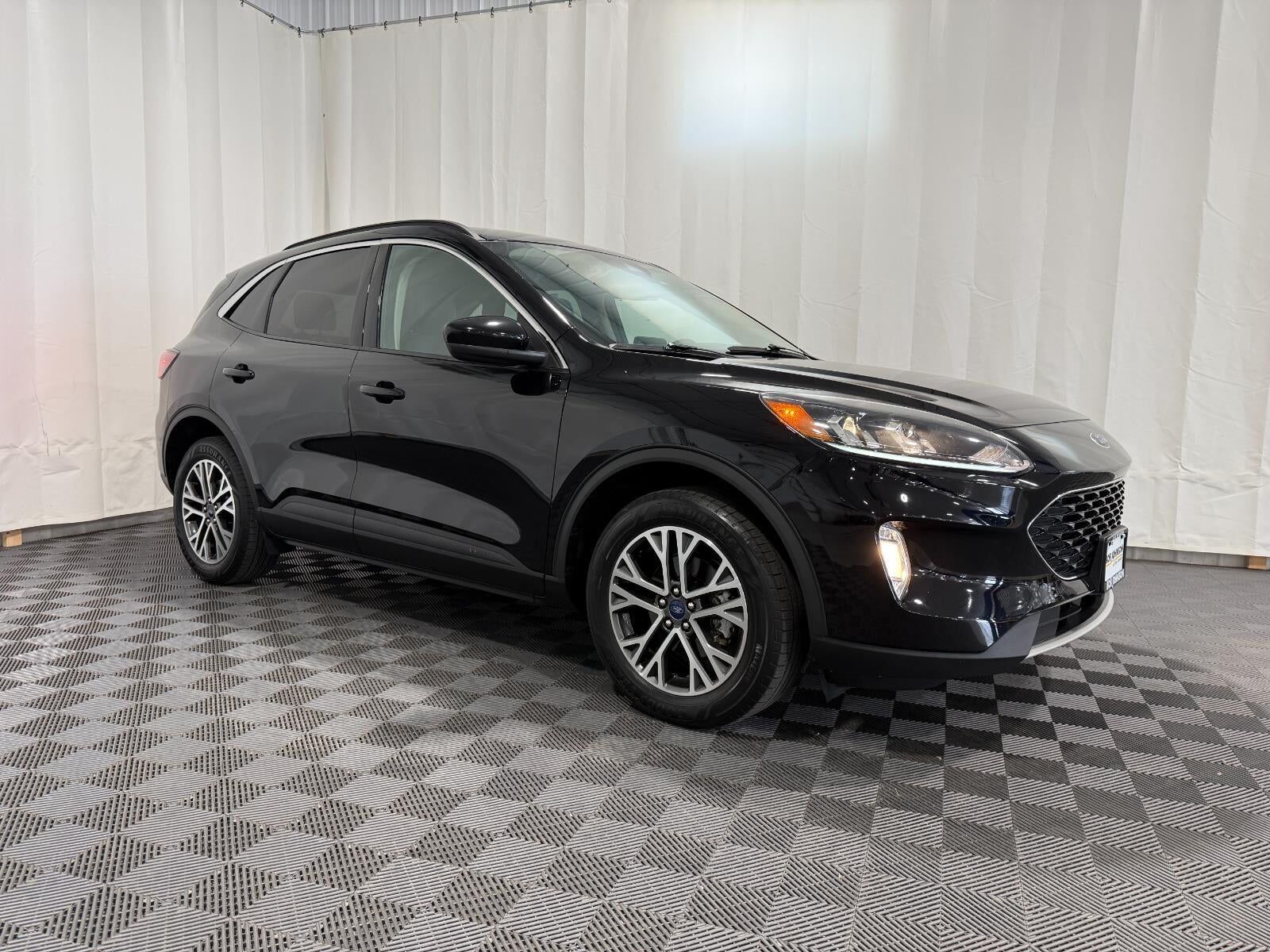 2020 FORD Escape