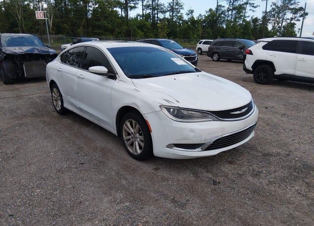 2016 CHRYSLER 200