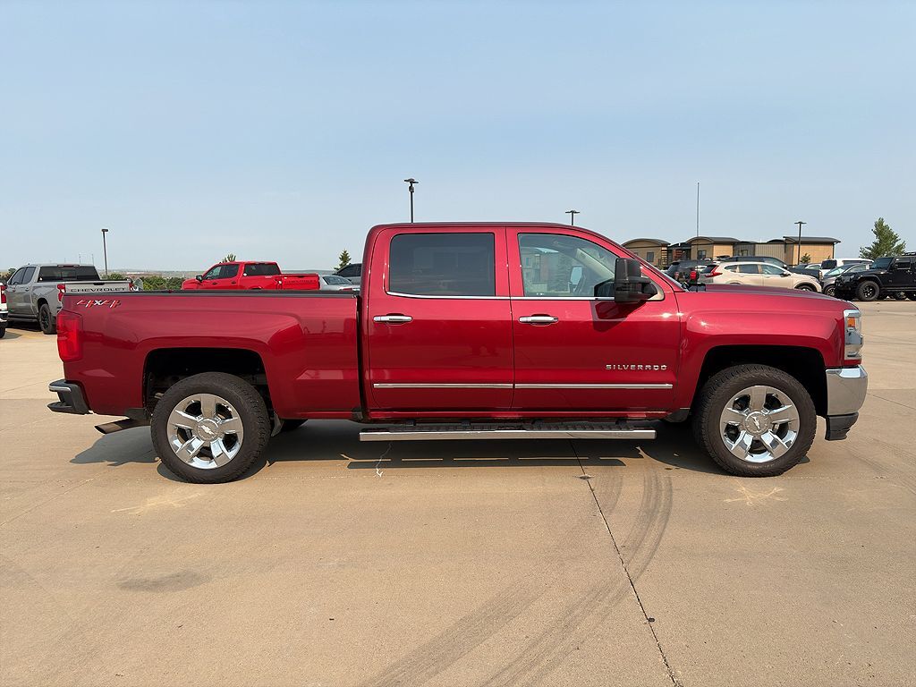 2018 CHEVROLET Silverado