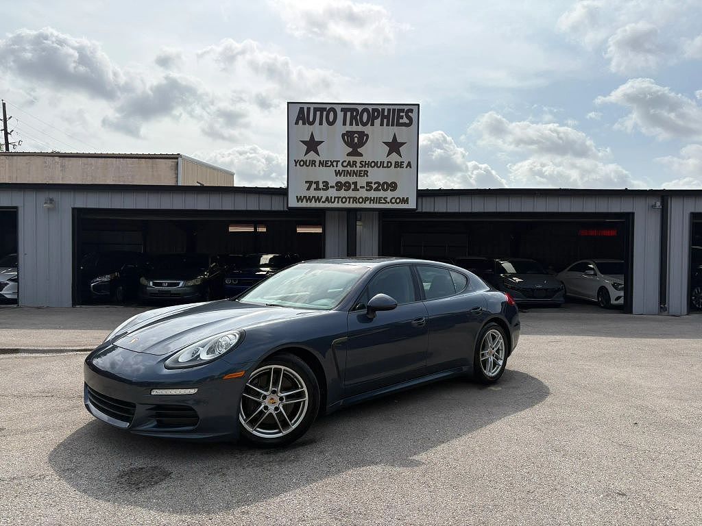 2015 PORSCHE Panamera