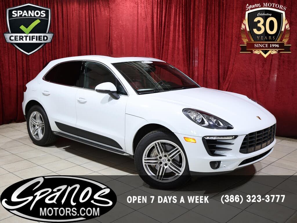 2018 PORSCHE Macan