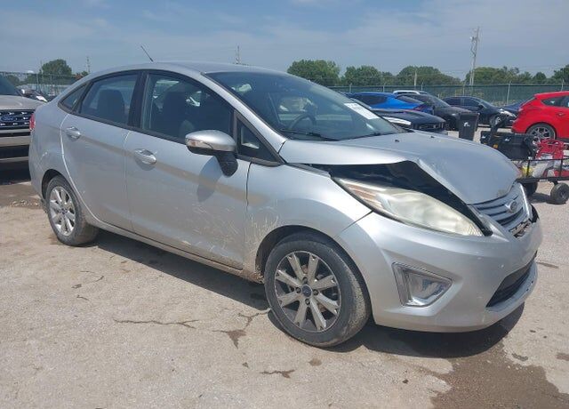 2011 FORD Fiesta