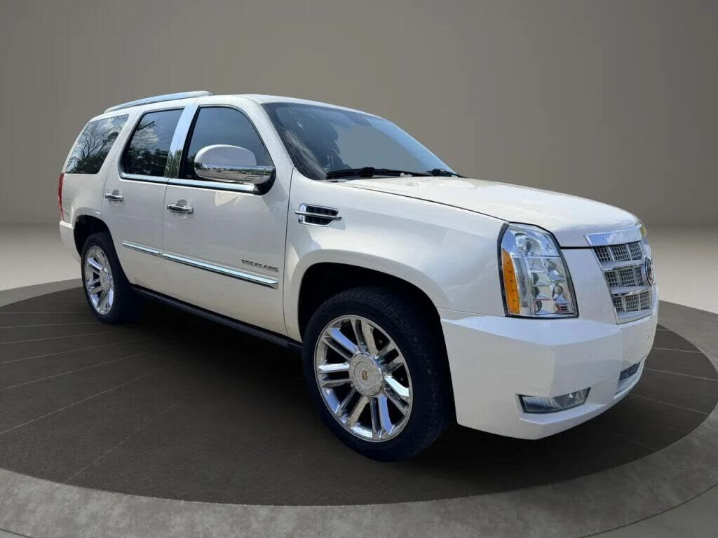 2013 CADILLAC Escalade