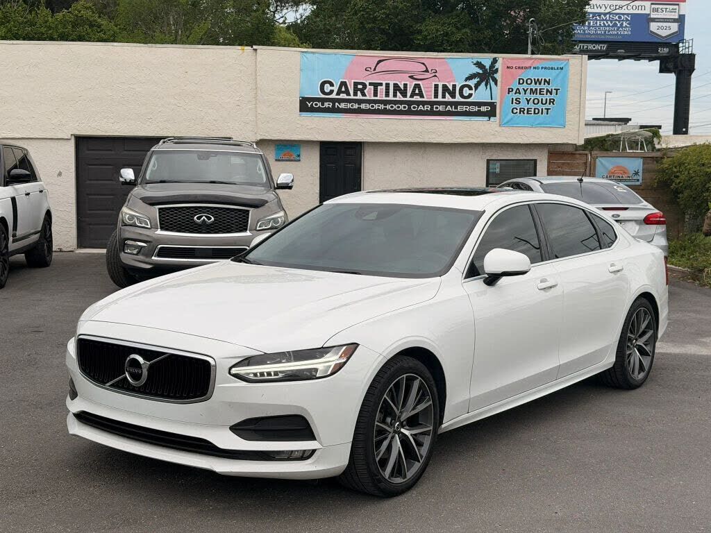 2019 VOLVO S90