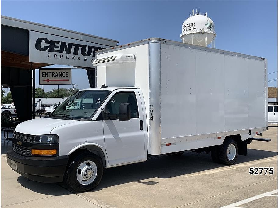 2024 CHEVROLET Express
