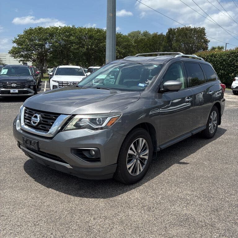 2017 NISSAN Pathfinder