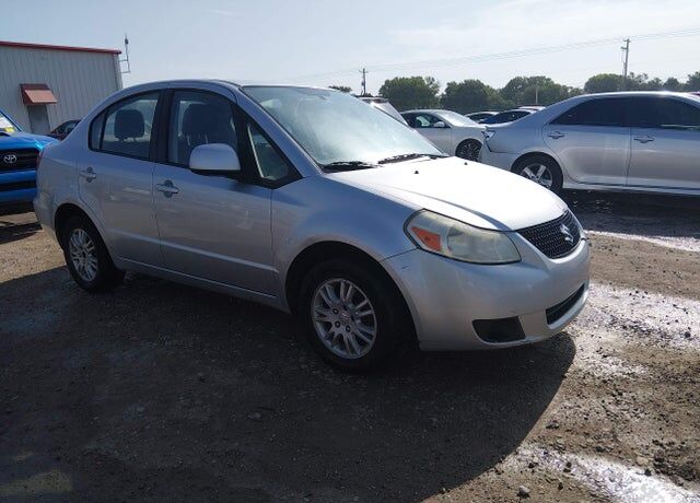 2013 SUZUKI SX4
