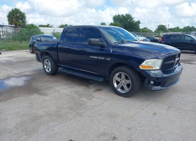 2012 DODGE Ram