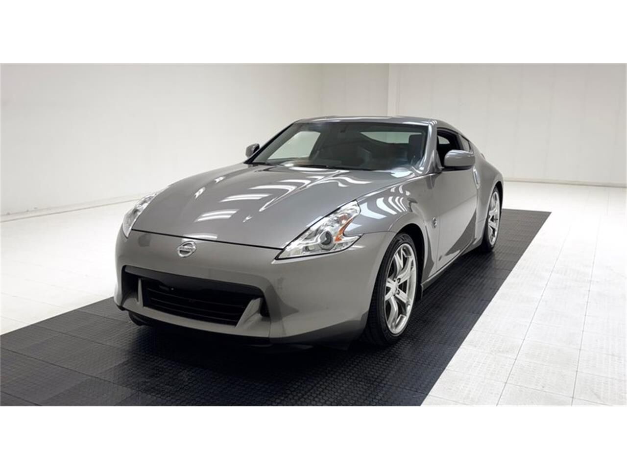 2009 NISSAN 370Z
