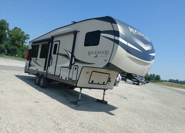 2021 FOREST RIVER Real-lite / Rockwood Lite Weight Trailers