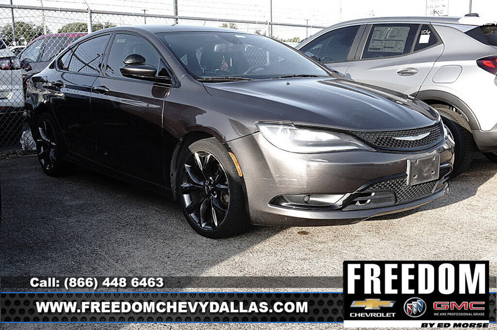2016 CHRYSLER 200