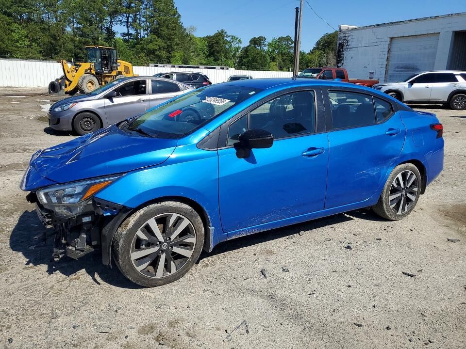 2022 NISSAN Versa