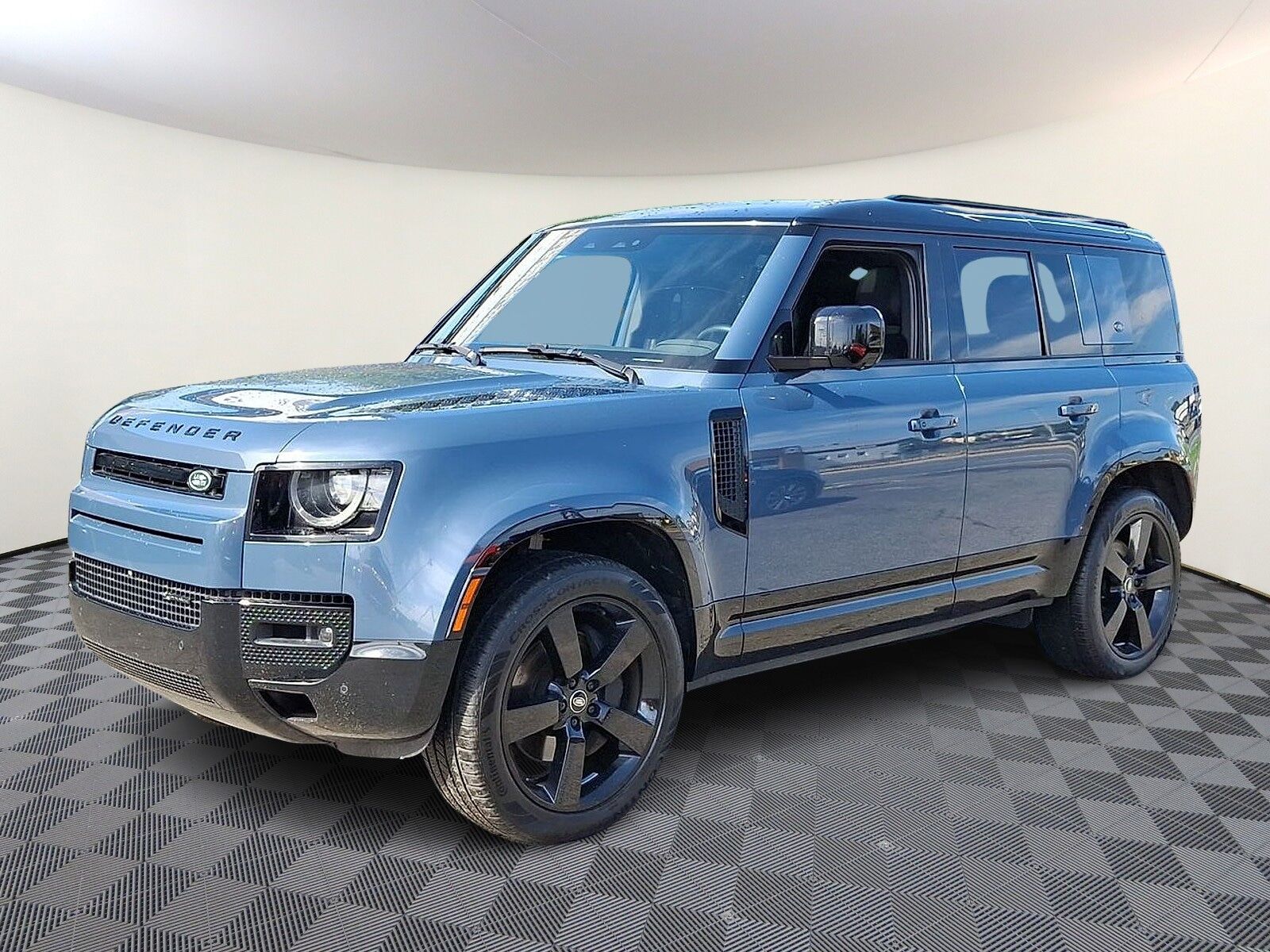 2023 LAND ROVER Defender