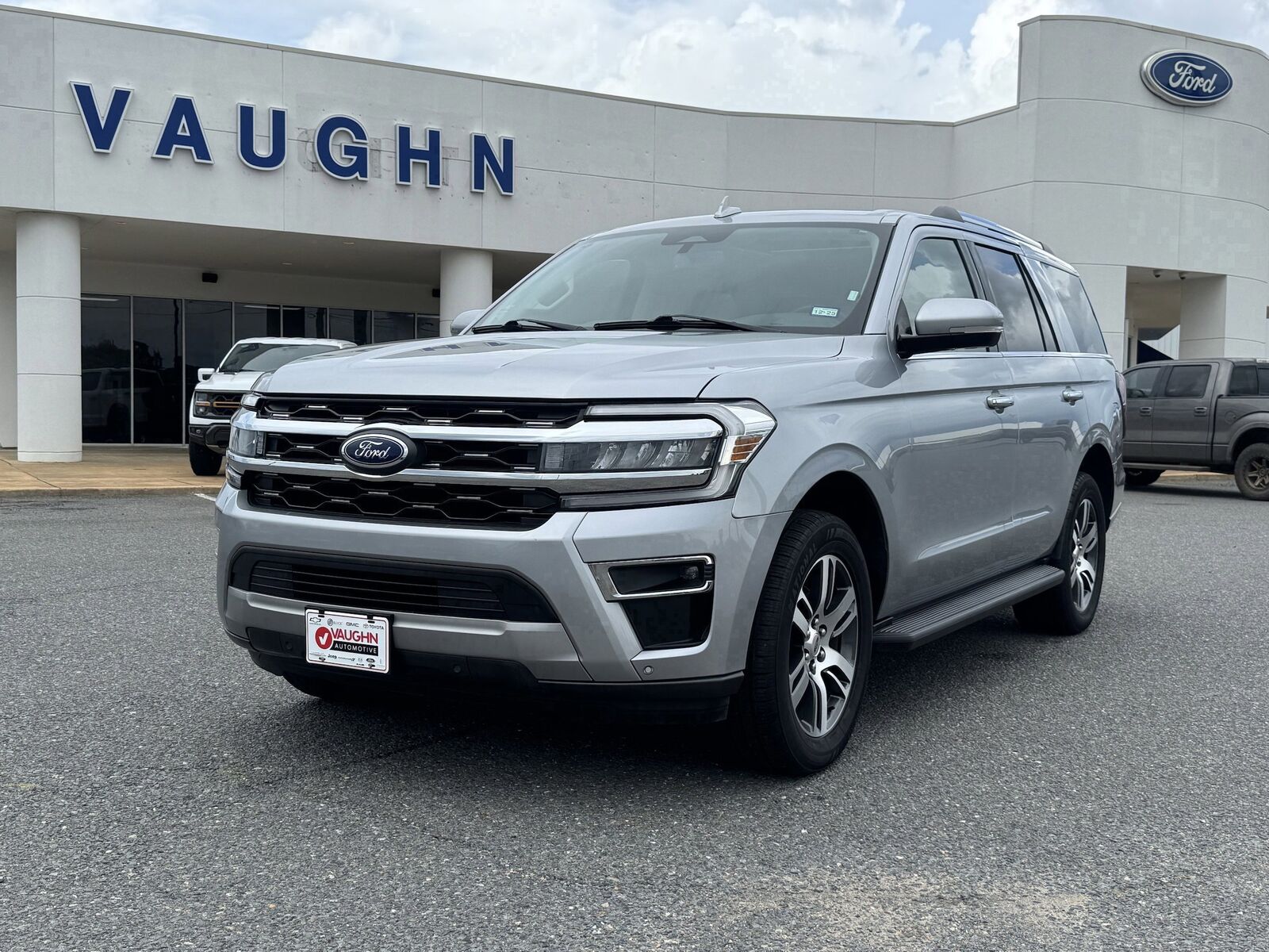 2024 FORD Expedition