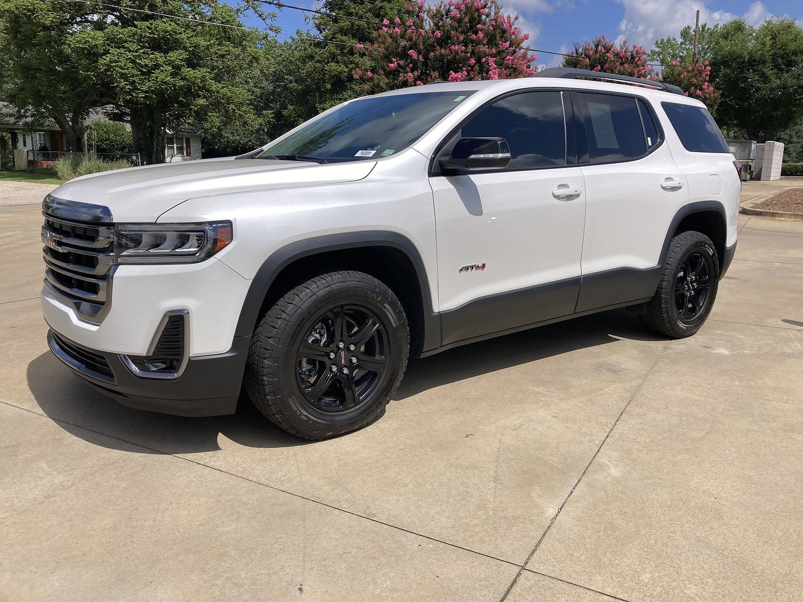 2023 GMC Acadia