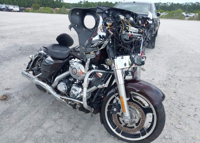 2011 HARLEY DAVIDSON Street Glide