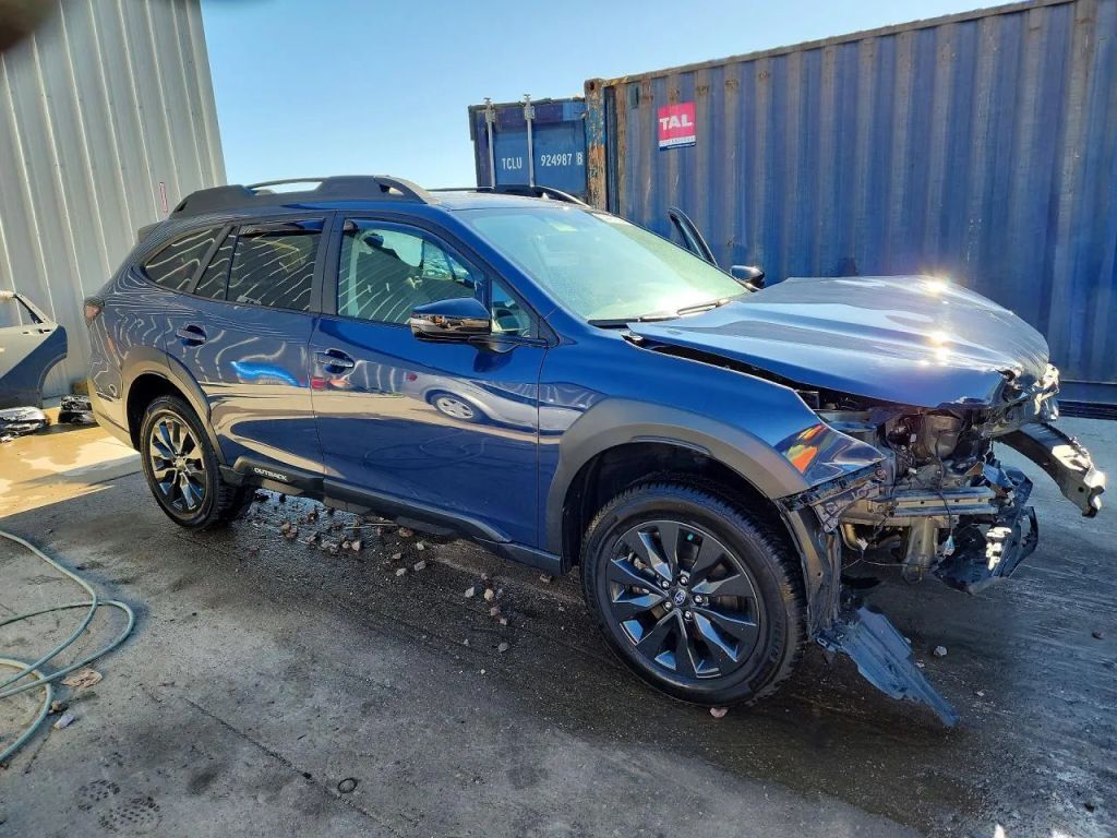 2023 SUBARU Outback