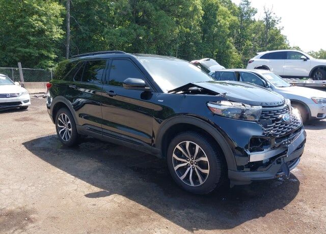 2022 FORD Explorer