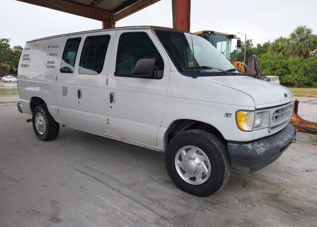 2002 FORD E-250