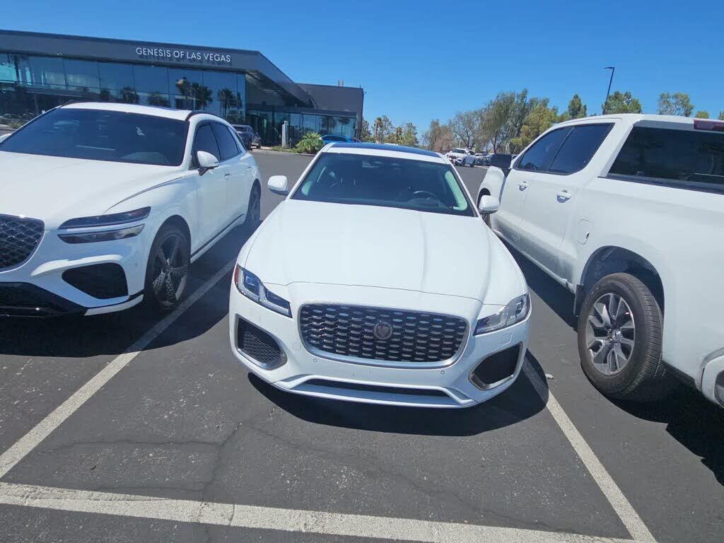 2022 JAGUAR XF