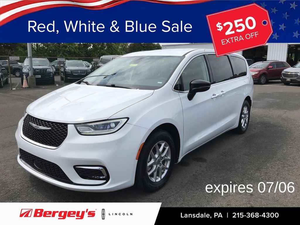 2024 CHRYSLER Pacifica