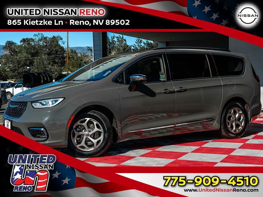 2023 CHRYSLER Pacifica