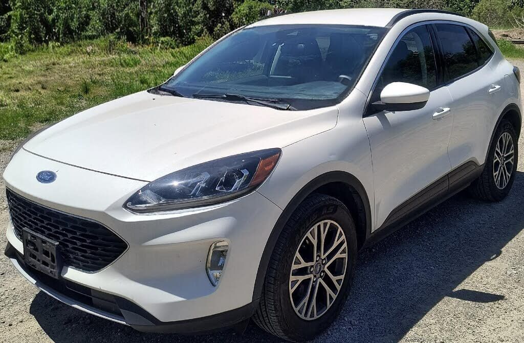 2021 FORD Escape
