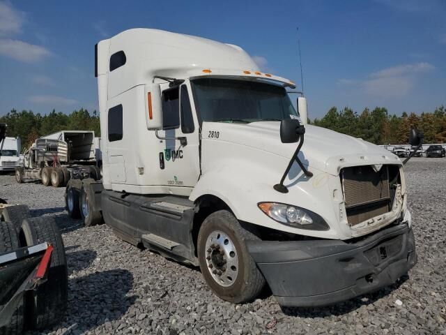 2016 INTERNATIONAL LF687