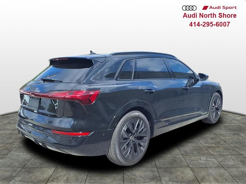 2024 Audi Q8
