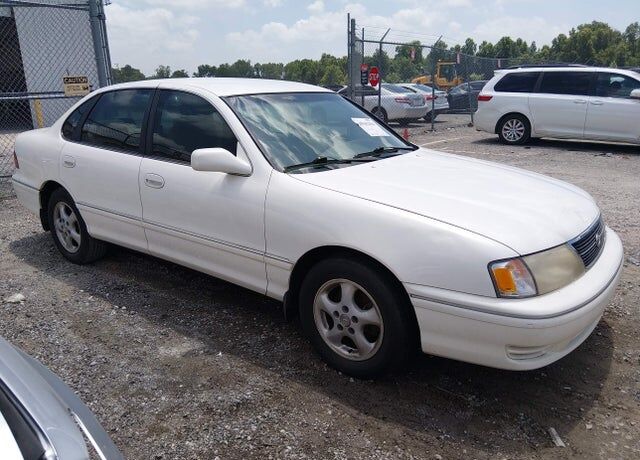 1999 TOYOTA Avalon