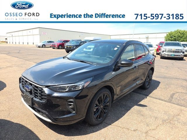 2024 FORD Escape