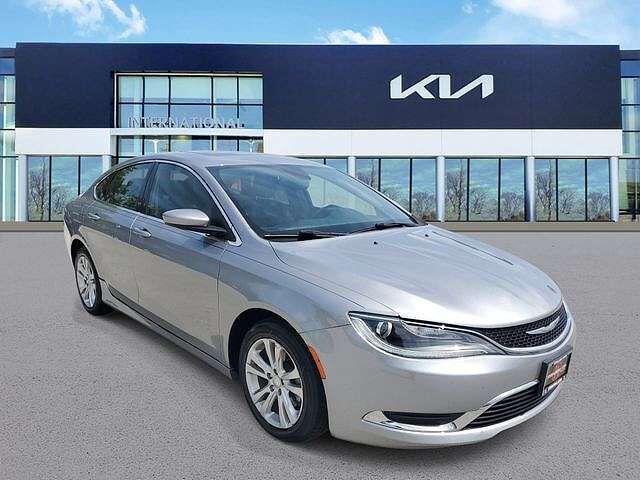 2016 CHRYSLER 200