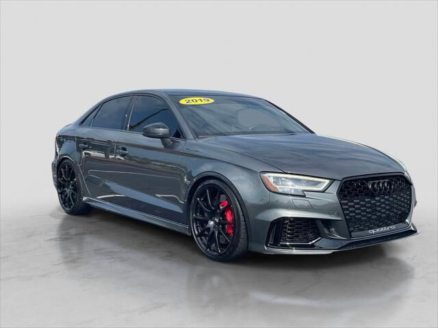 2019 AUDI RS3