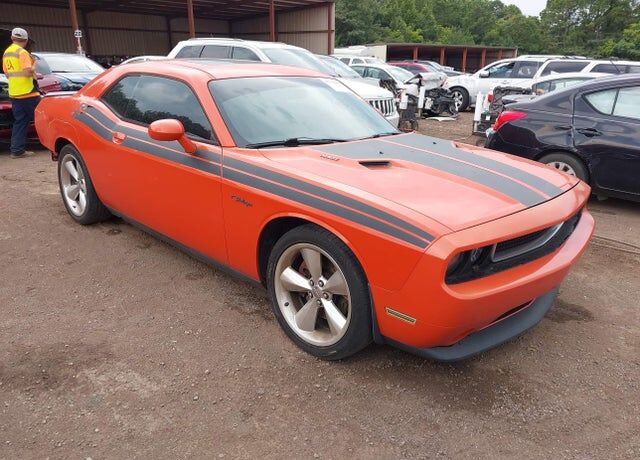2013 DODGE Challenger