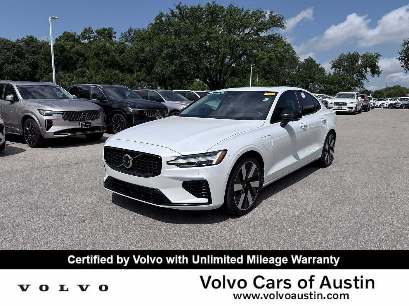 2024 VOLVO S60