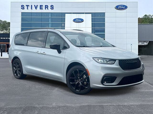 2024 CHRYSLER Pacifica
