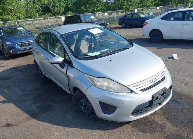 2012 FORD Fiesta
