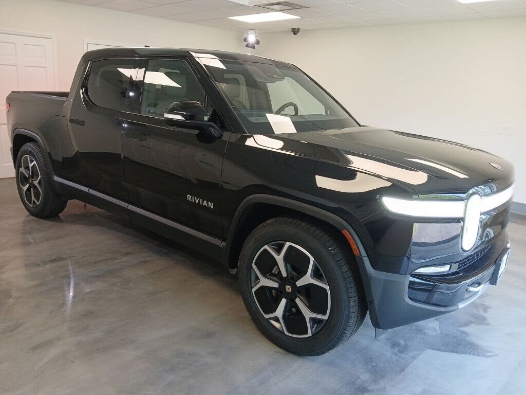 2024 RIVIAN R1T