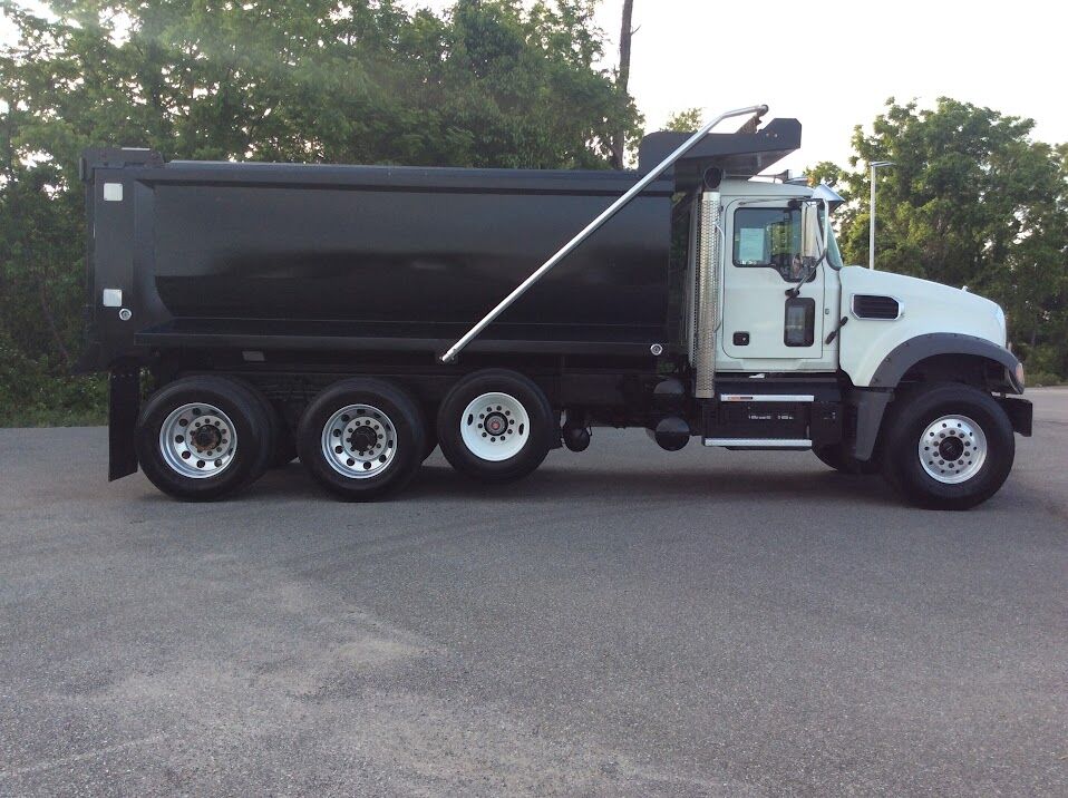 2025 MACK Granite