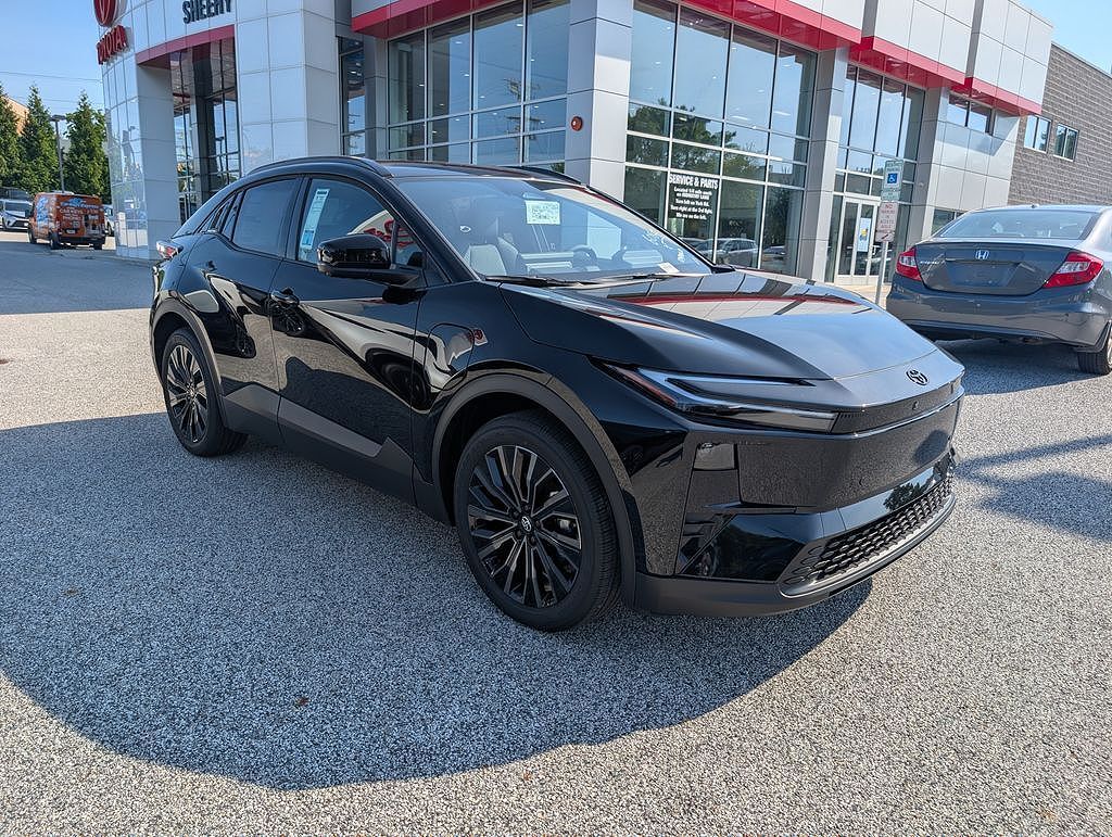 2026 TOYOTA C-HR