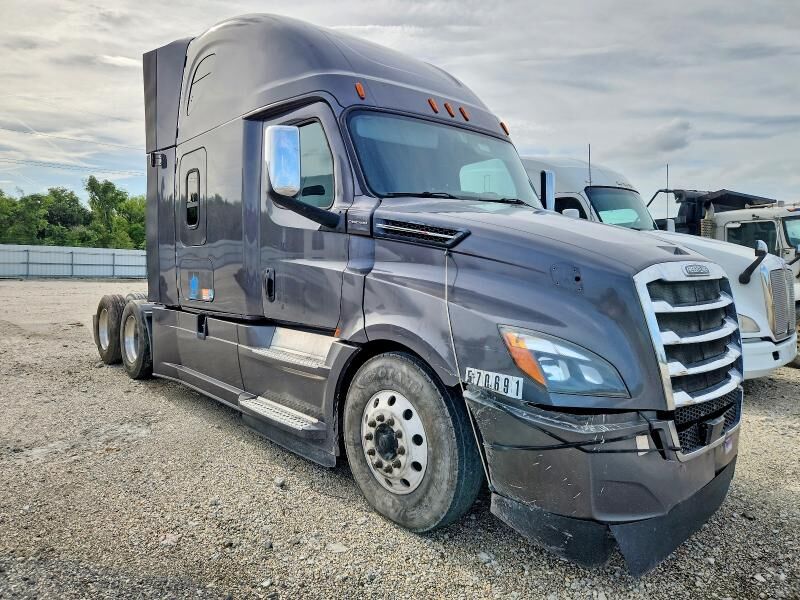 2020 FREIGHTLINER New Cascadia 126" Sleepercab